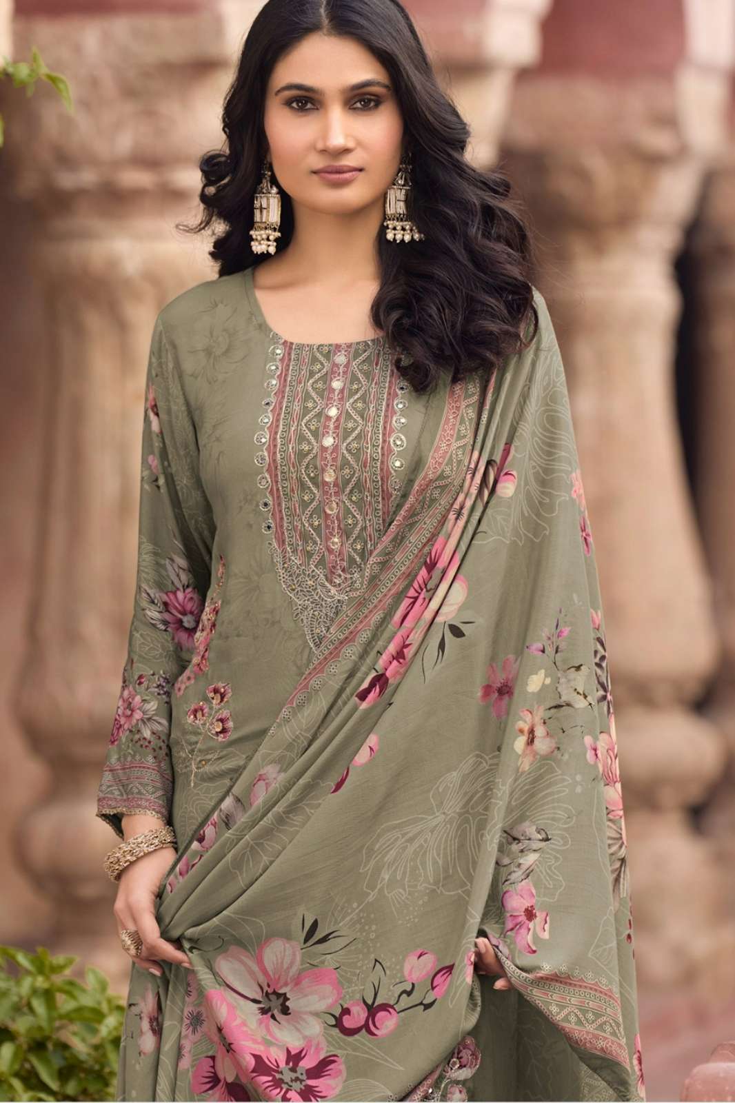 AMRUTVELA AT 209 PURE VISCOUS MUSLIN DIGITAL PRINTED DESIGNER SALWAR SUIT