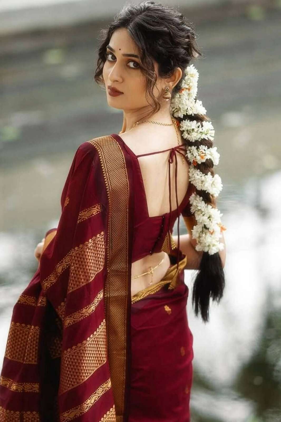 Shri Balaji Emporium Presents TWT1085 BANARASI SOFT LICHI SILK JACQUARD WORK SAREE