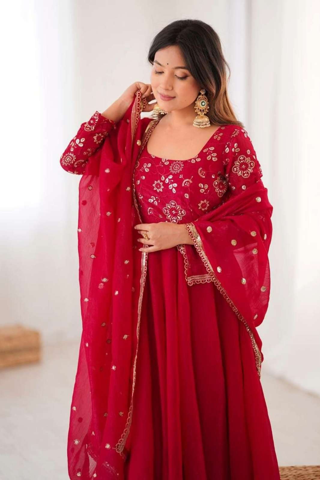 Shri Balaji Emporium 22138 Crunchy SILK SUIT WITH HEAVY EMBROIDERY AND LACE WORK