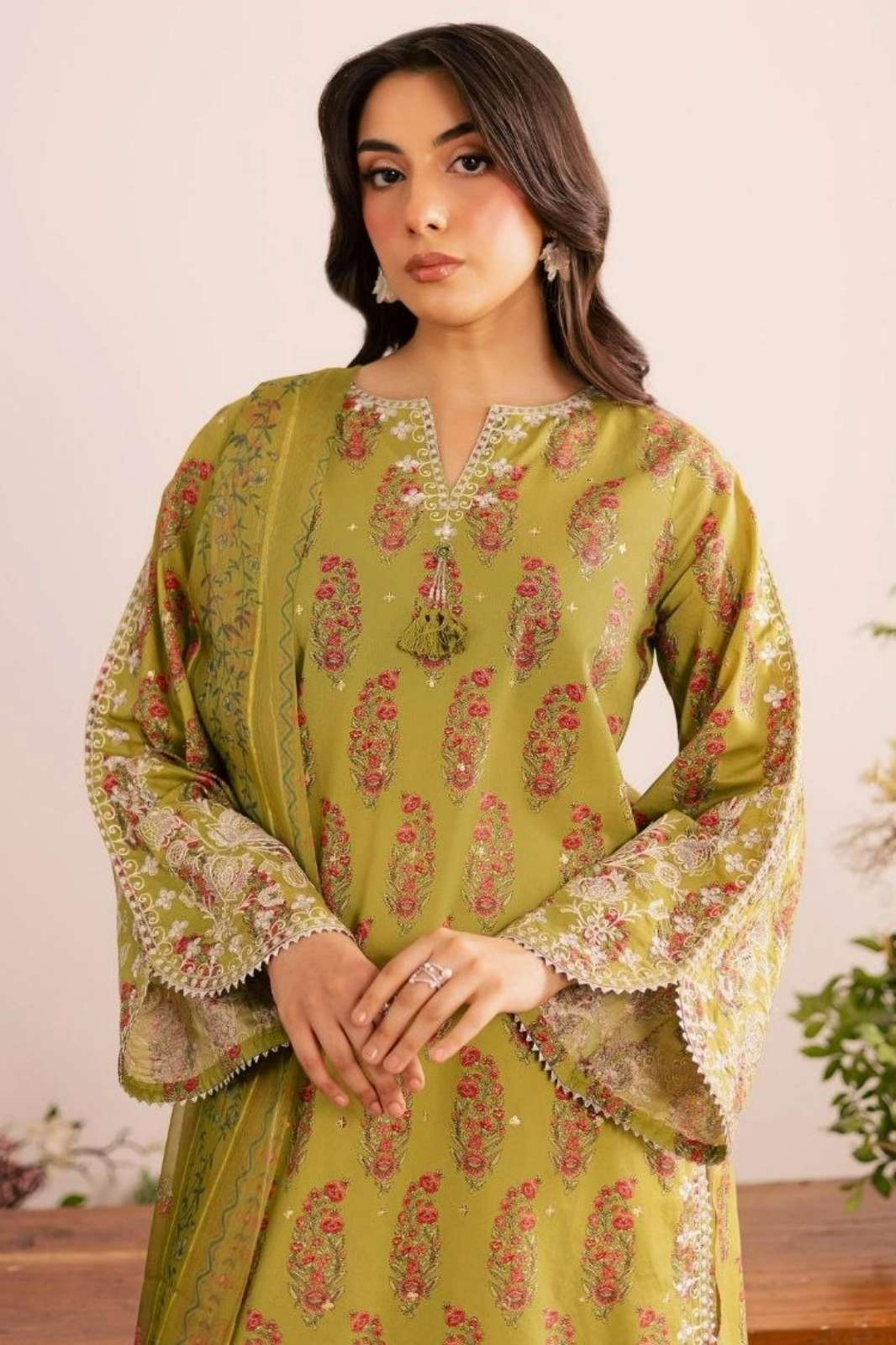 Shri Balaji Emporium 22140 HEAVY CREPE EMBROIDERY WORK AND DIGITAL PRINT WORK SUIT 