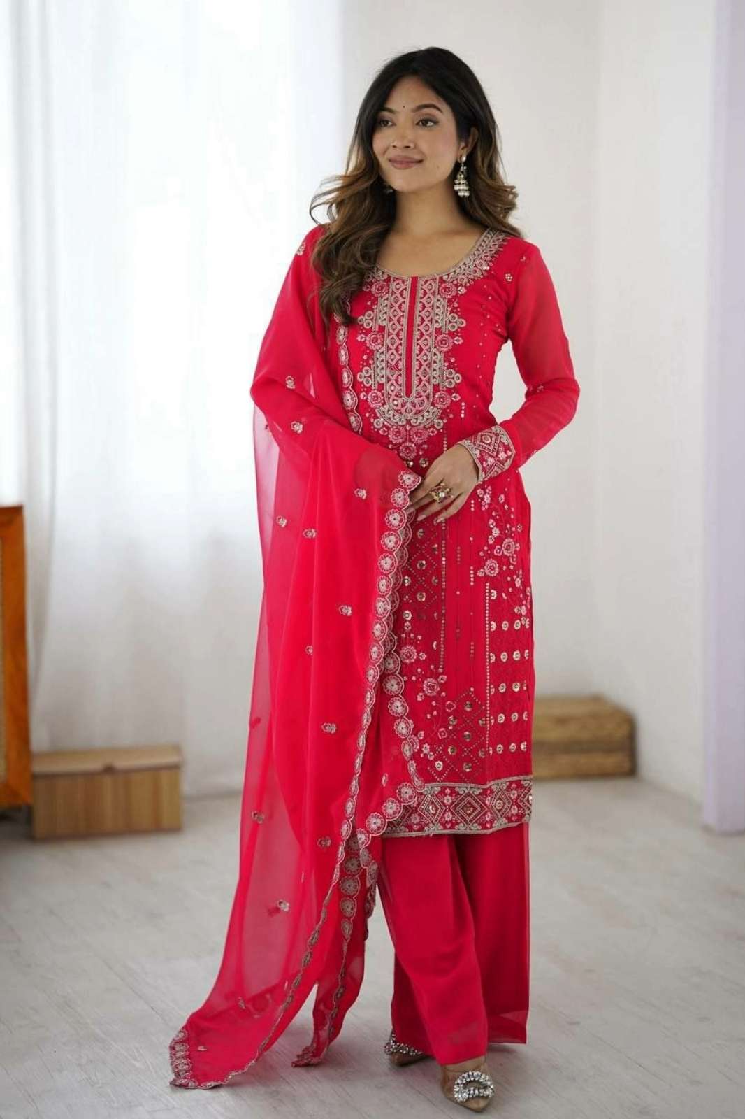 Shri Balaji Emporium 22520 Faux Georgette Thread with Sequnce work Suit