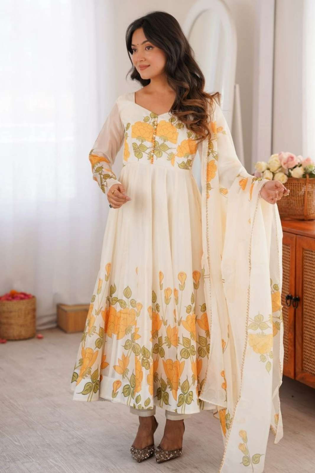 Shri Balaji Emporium 22521 HEAVY PURE SOFT ORGANZA SILK FLORAL PRINT SUIT 