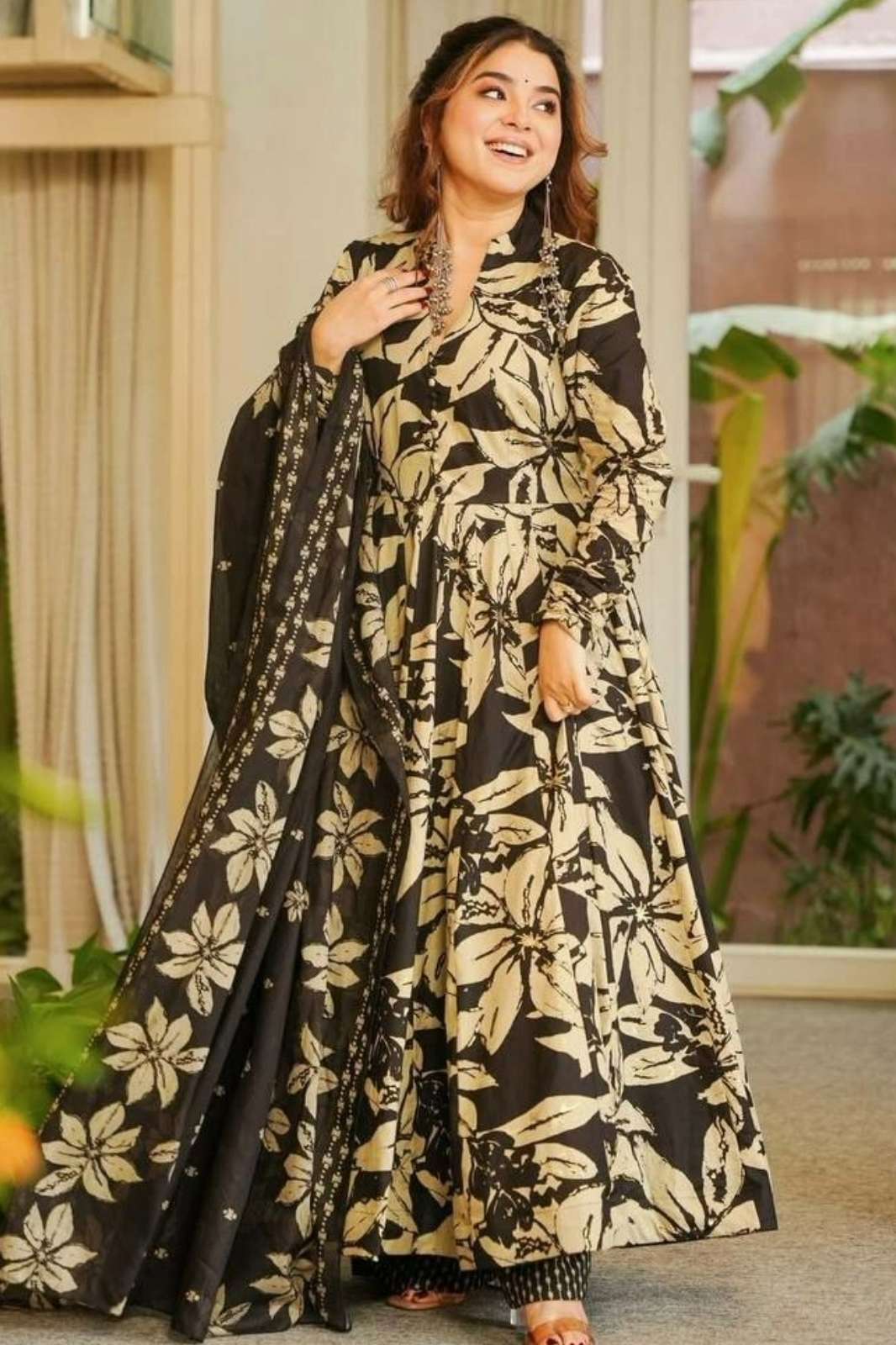 Shri Balaji Emporium 25697 Maslin cotton Suit With Digital Print Work
