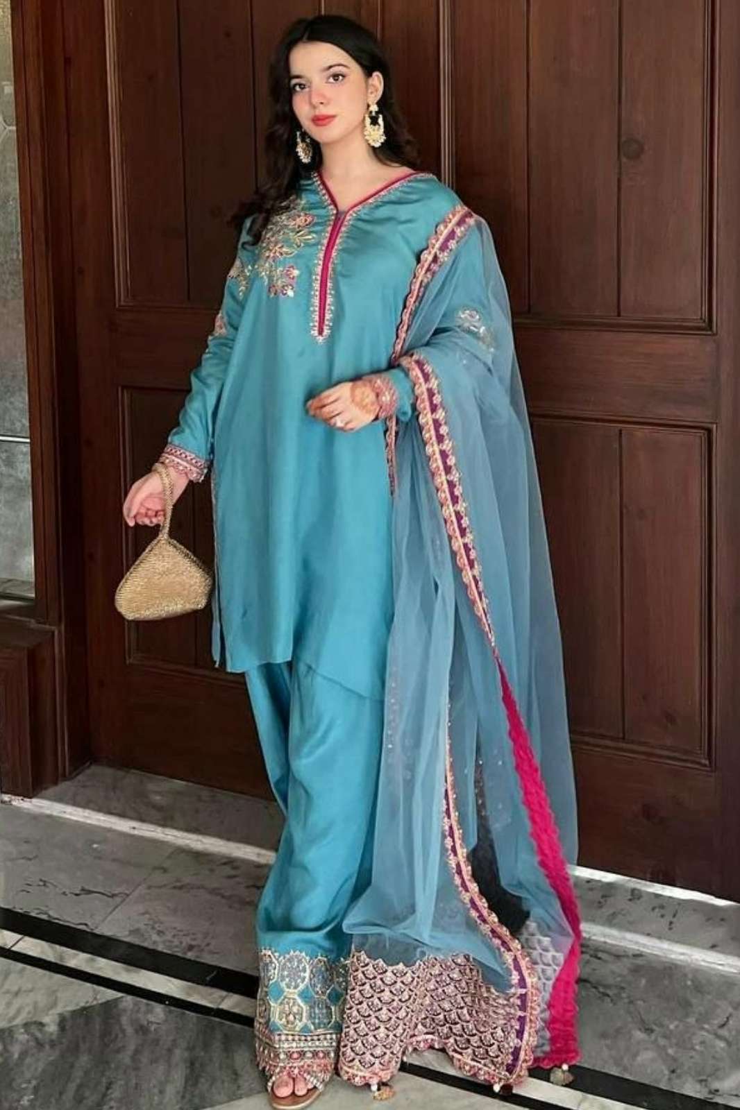 Balaji Emporium DV 22852 Ready to Wear Natural Crape Embroidery & Siqunce Work Suit