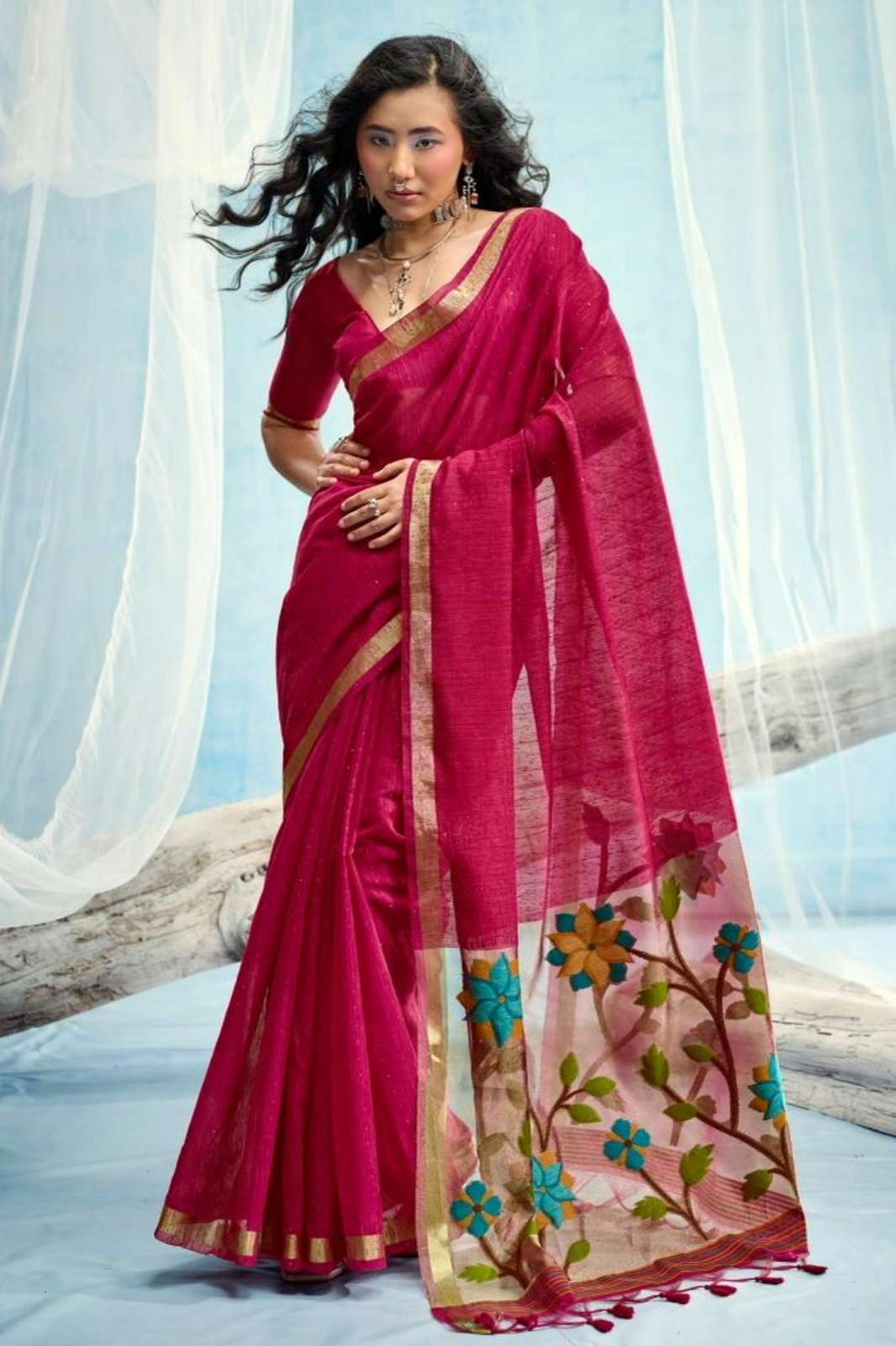 RAJTEX Sitaara Munga Silk Handloom Contrast Weaving Border Saree