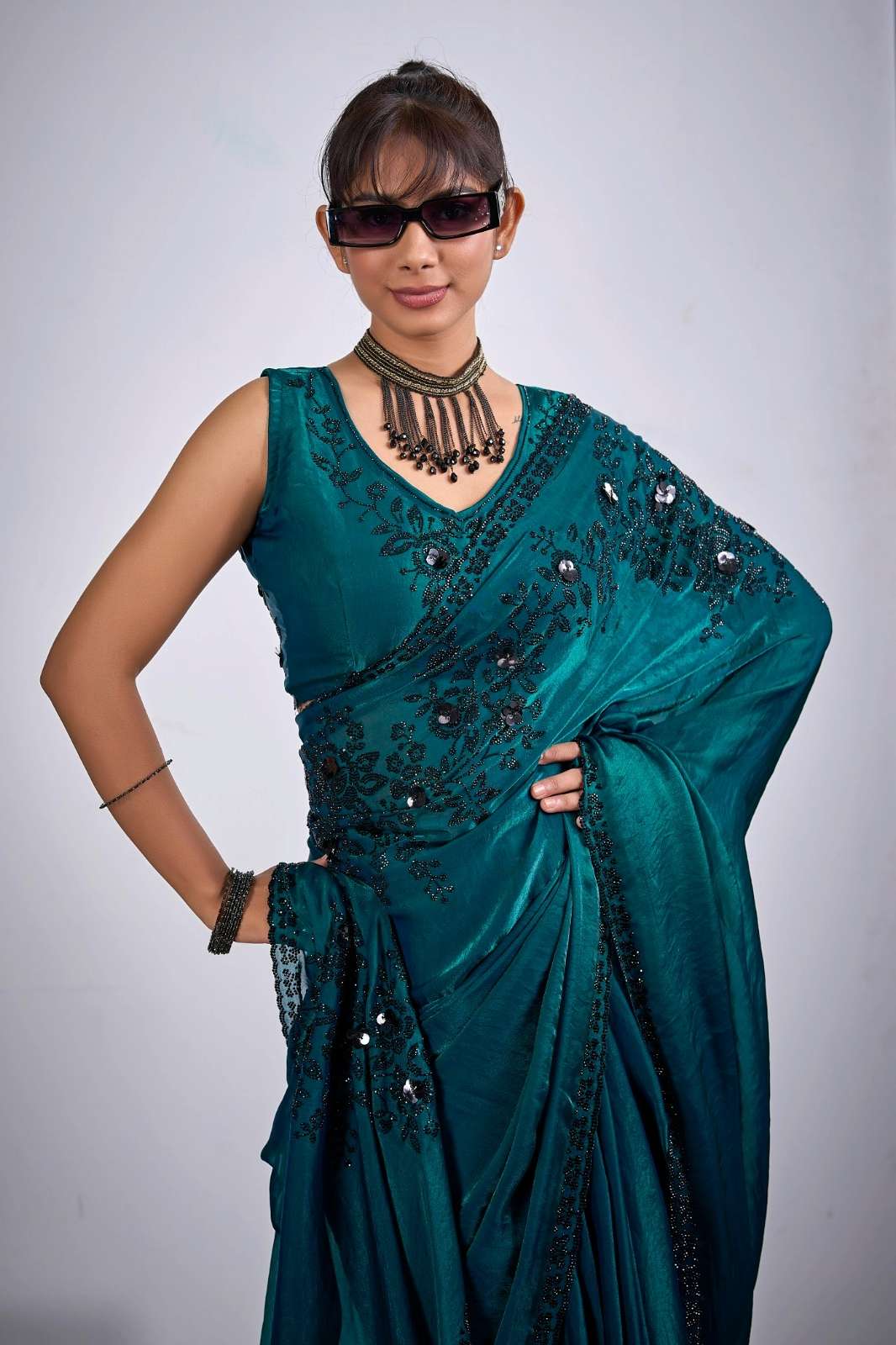 Shri Balaji Emporium 5018 and 5019 Fancy Silk Designer Dori and Print Work Sarees 