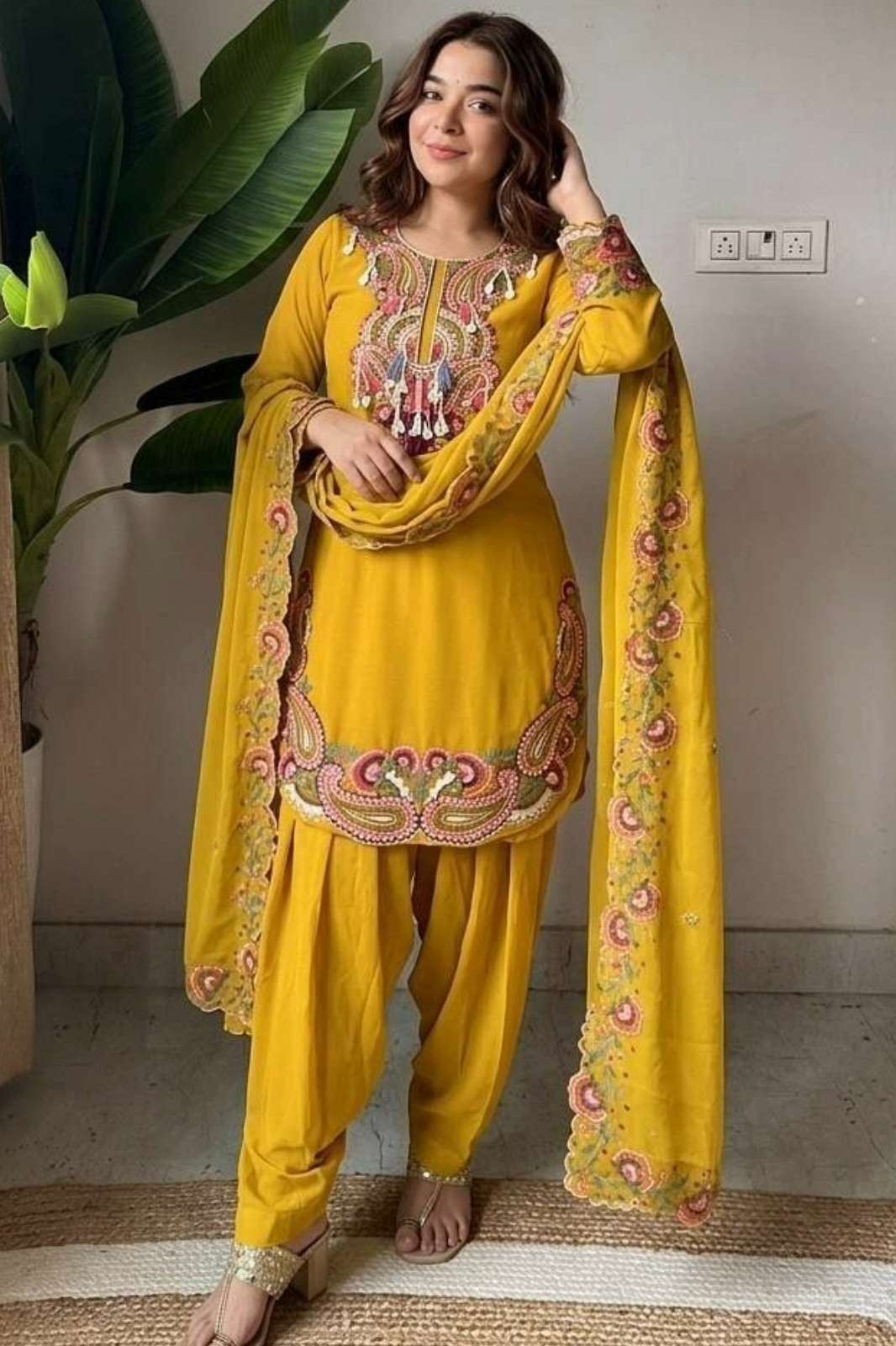 Shri Balaji Emporium DV 23190 Ready to Wear Premium Georgette Thread Embroiderd Suit