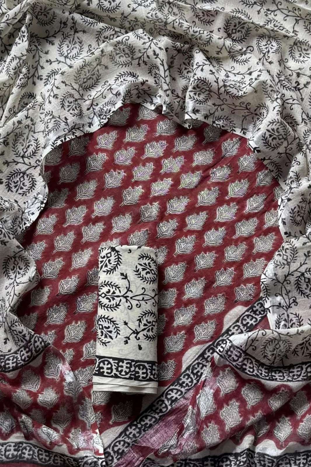 Shri Balaji Emporium RF 23084 Bagru Hand Block Printed Linen Unstitched Suits