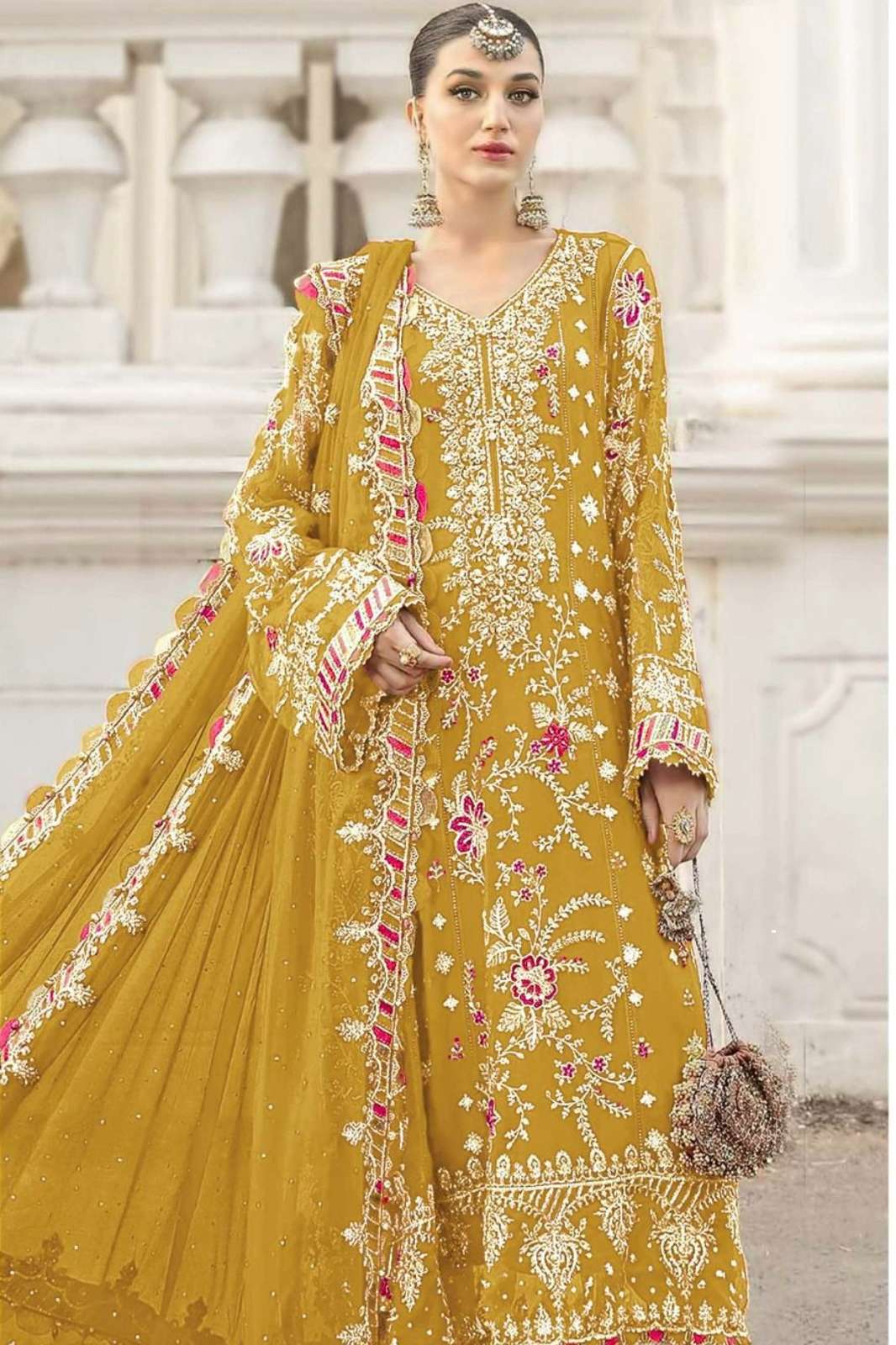 BILQIS B 258 A TO D CHIFFON EMBROIDERED & HANDWORK PAKISTANI SUIT