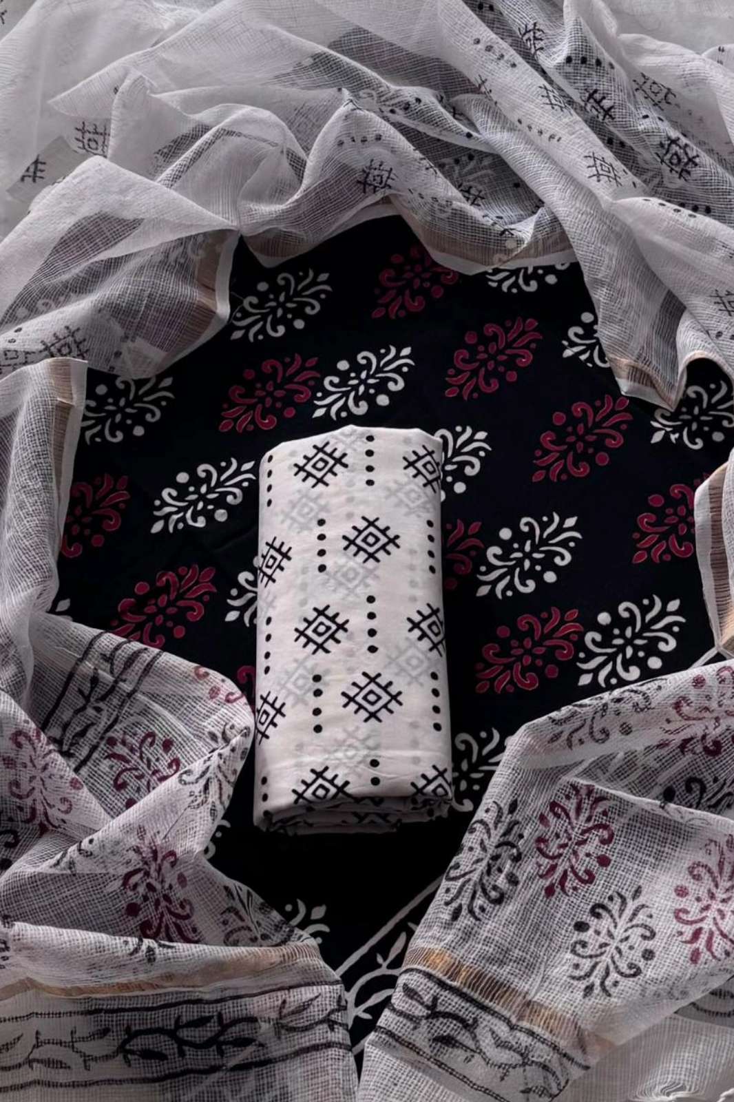 Shri Balaji Emporium 23392 Cotton Hand Block Printed Suit 