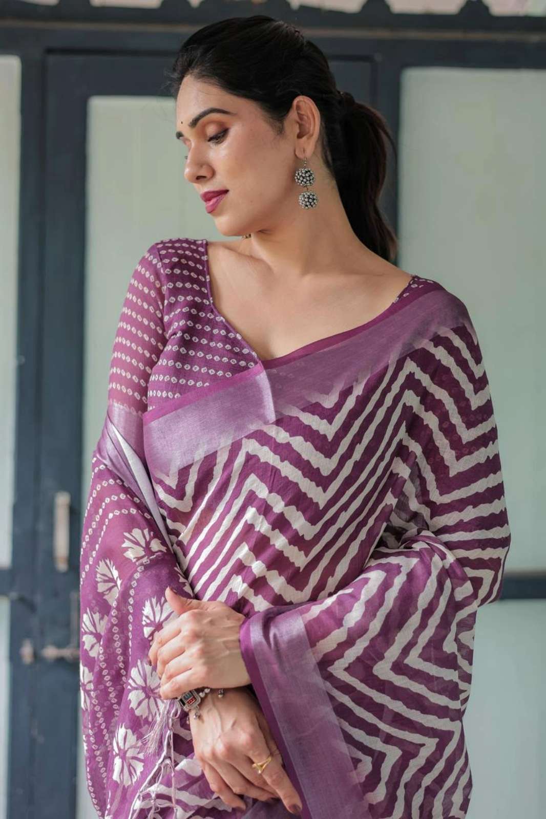 Shri Balaji Emporium KP 23306 Premium Linen Cotton Digital Printed Saree
