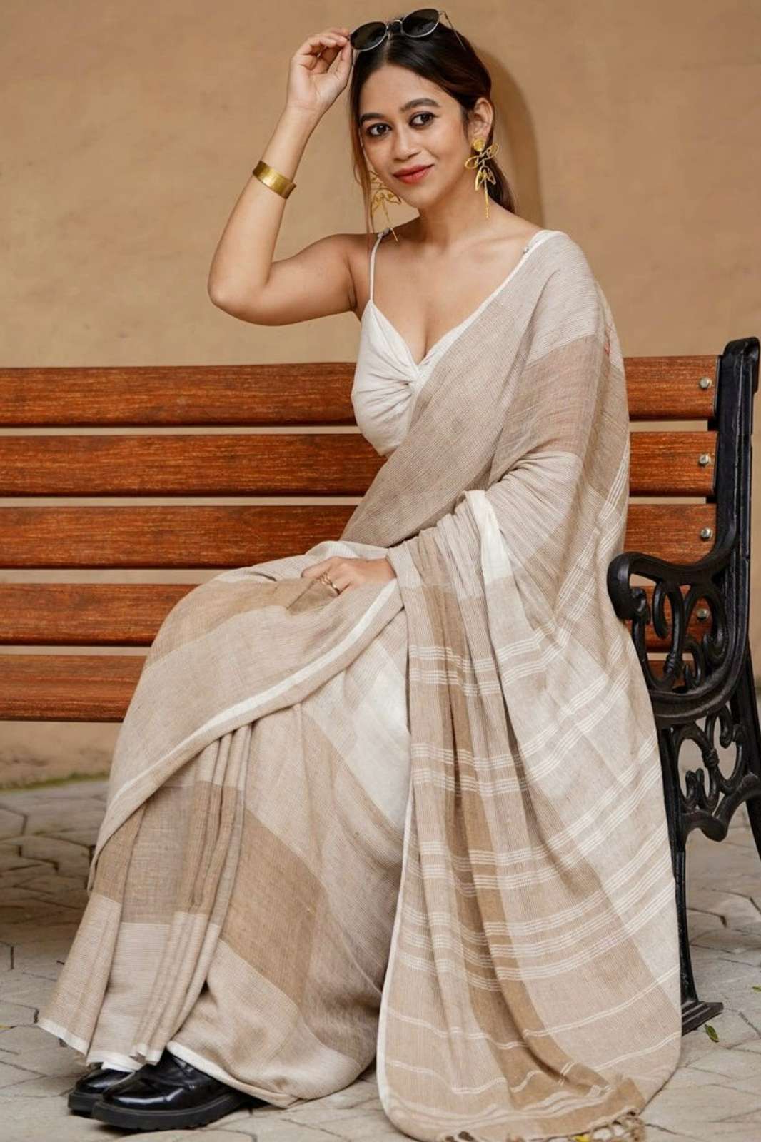 Shri Balaji Emporium KP 23307 Premium Linen Cotton Digital Printed Saree