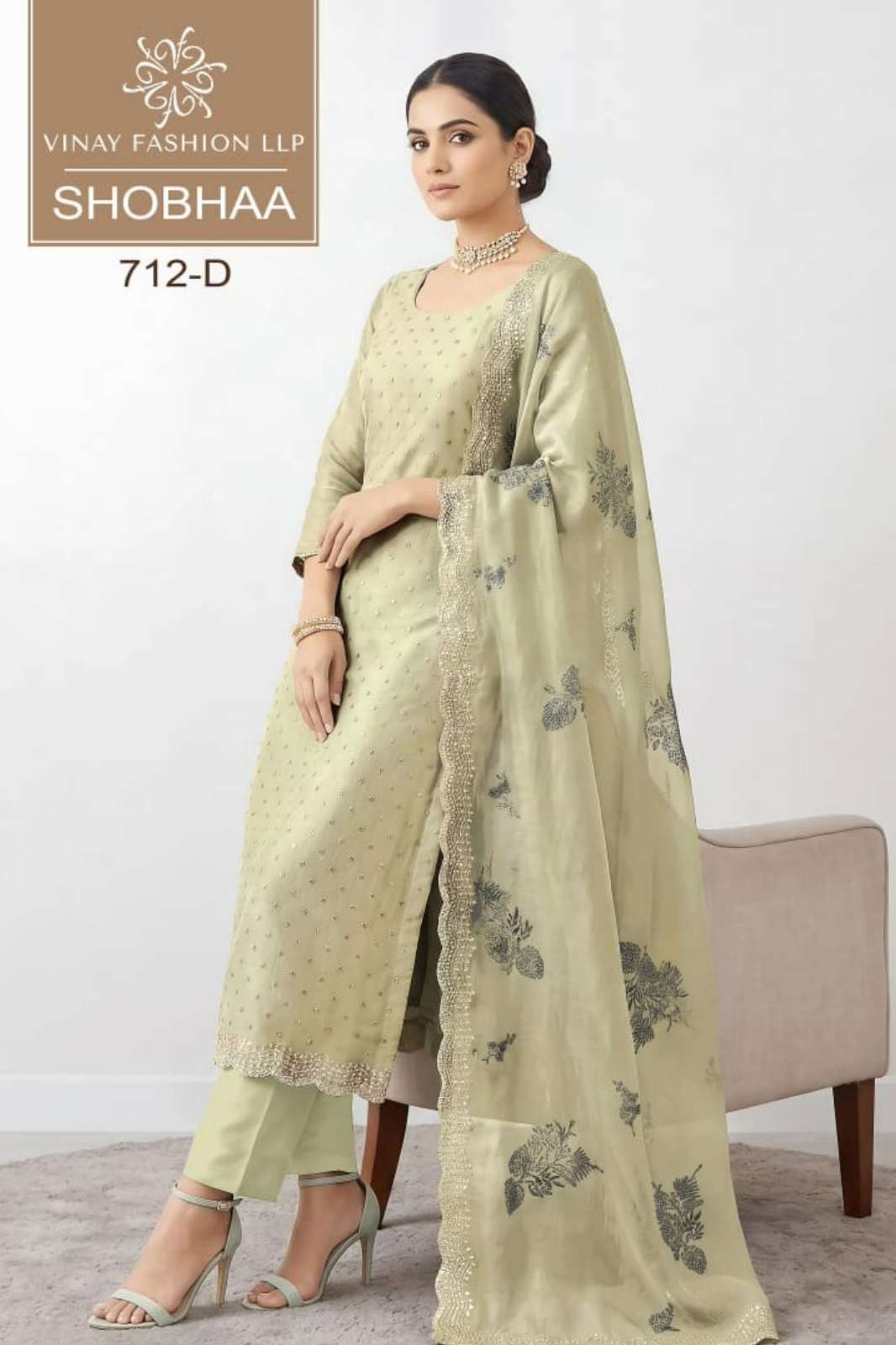 VINAY SHOBНАА PREMIUM ROYAL CRINKLE ZARKAN & PRINT WORK SUIT