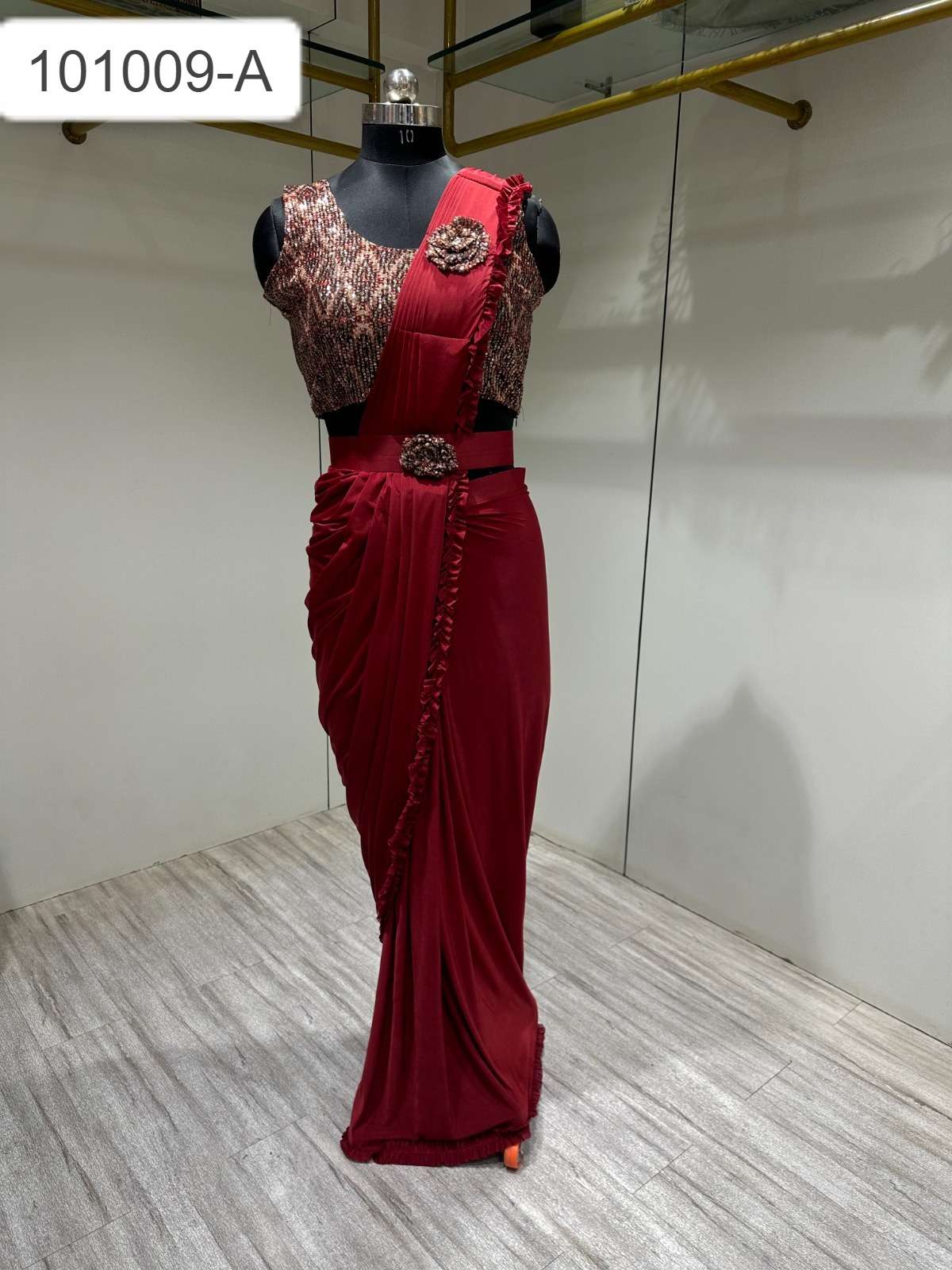 Aditya Singh - ❌FAREWELL YAARANA 2K19❌ 1 Tags #itsofficaladi #yaarana #2019  #farewell #scs #ranchi #ootd #suits #mensfashion #formals #black #blue  #saree #sncian #red #gents #ladies #fashion #fashionblogger #fashionista |  Facebook