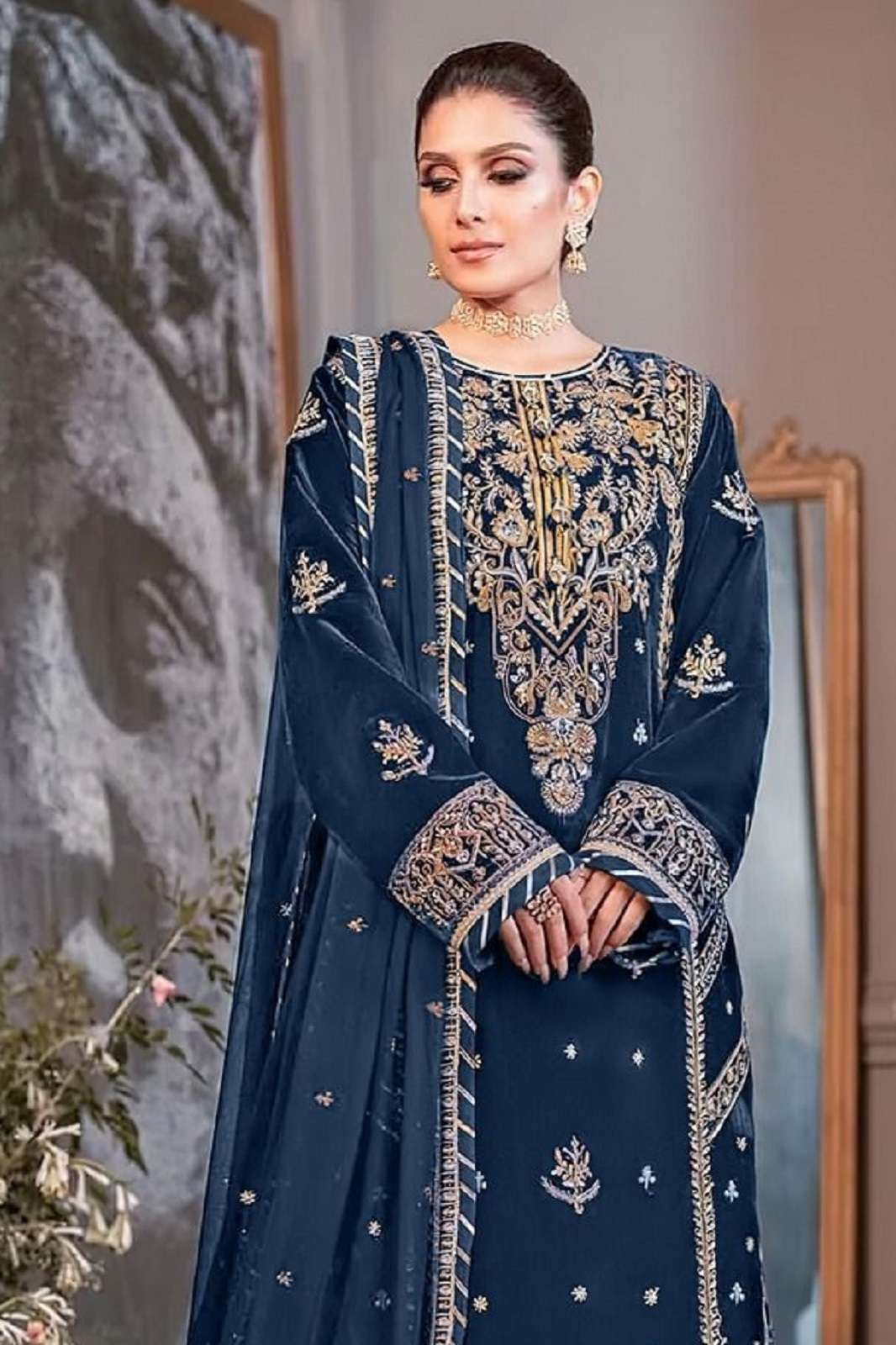 Embroidered Georgette Pakistani Suit in Navy Blue : KUF15674