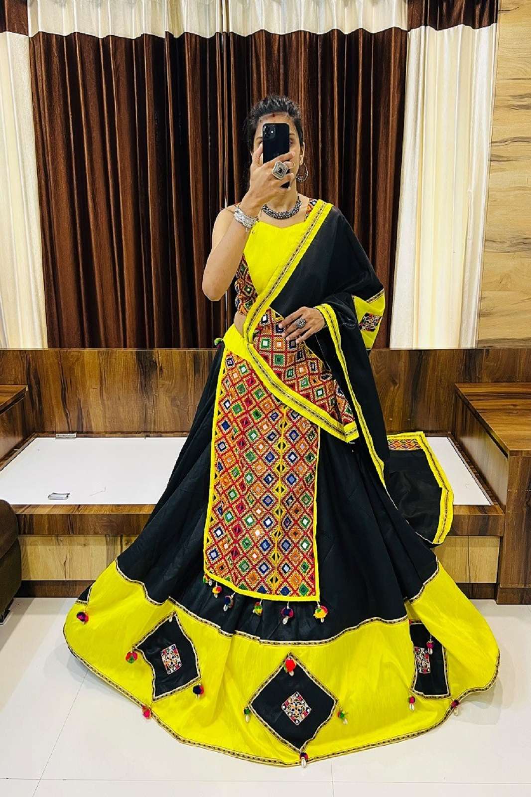RAJWADI VOL - 2 NAVRATRI WEAR TRADITIONAL LEHENGA CHOLI main image 1