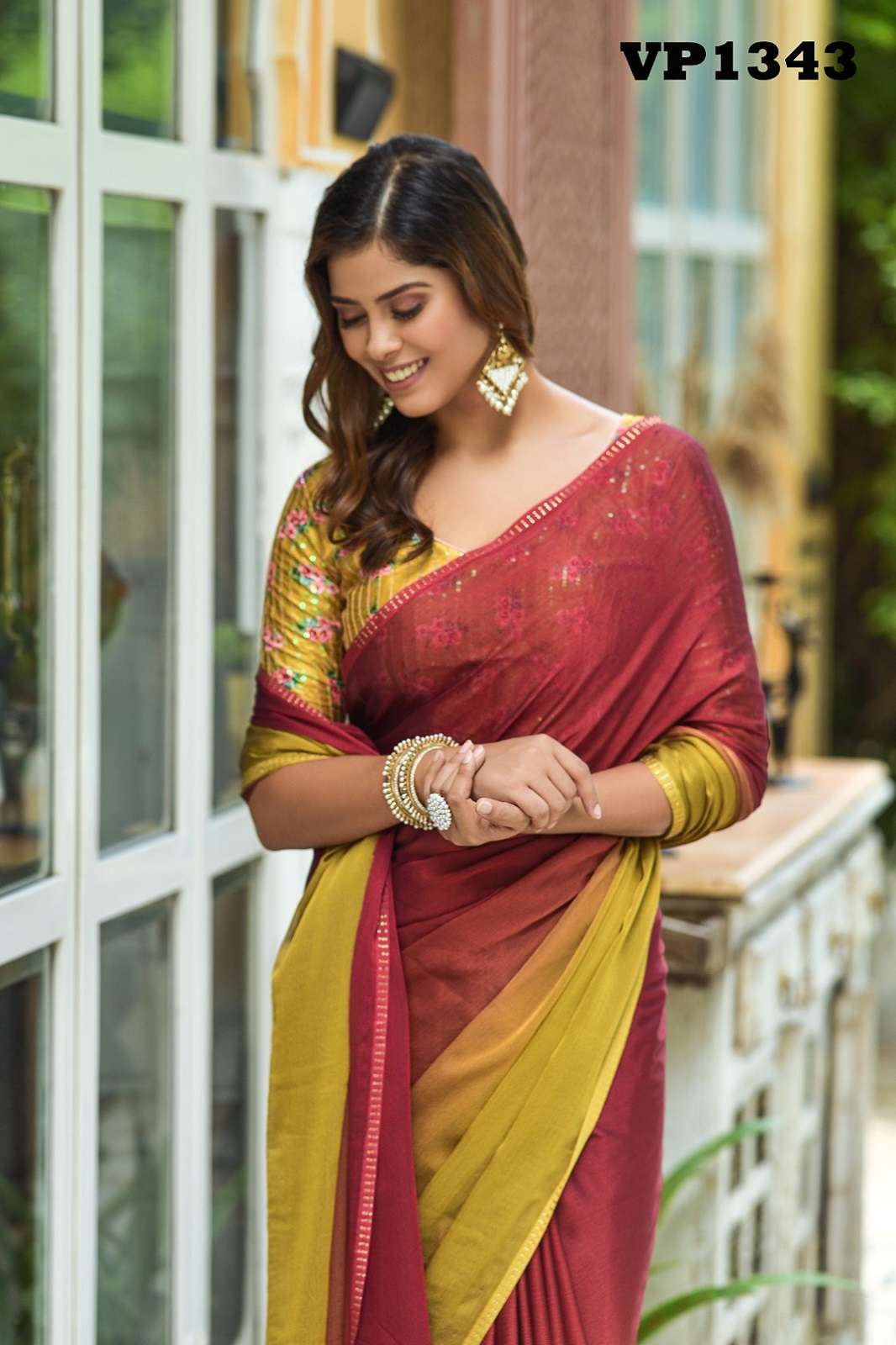 Flaunt Your Smart And Stylish Office Look With These Sarees • Keep Me  Stylish