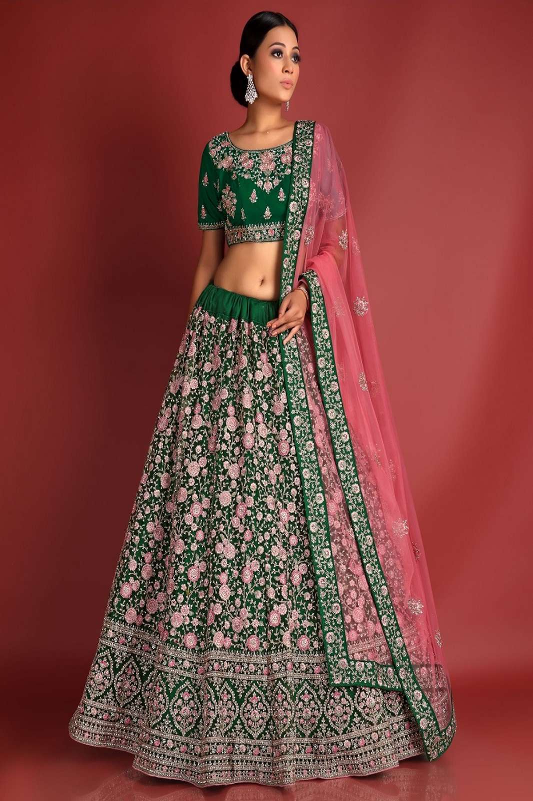 Bollywood Actresses in Designer Lehenga Choli - 30 Latest Collection |  Lehenga designs, Vibrant dress, Saree look