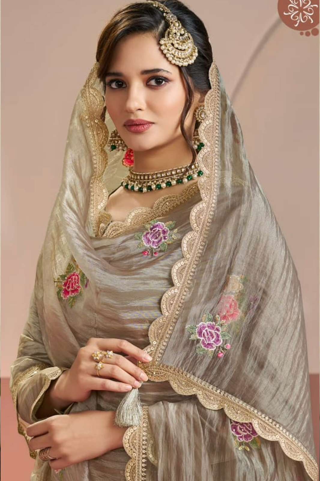Vinay Soft KULEESH MANNTRAA Gold Silk Zari Embroidered Suit 