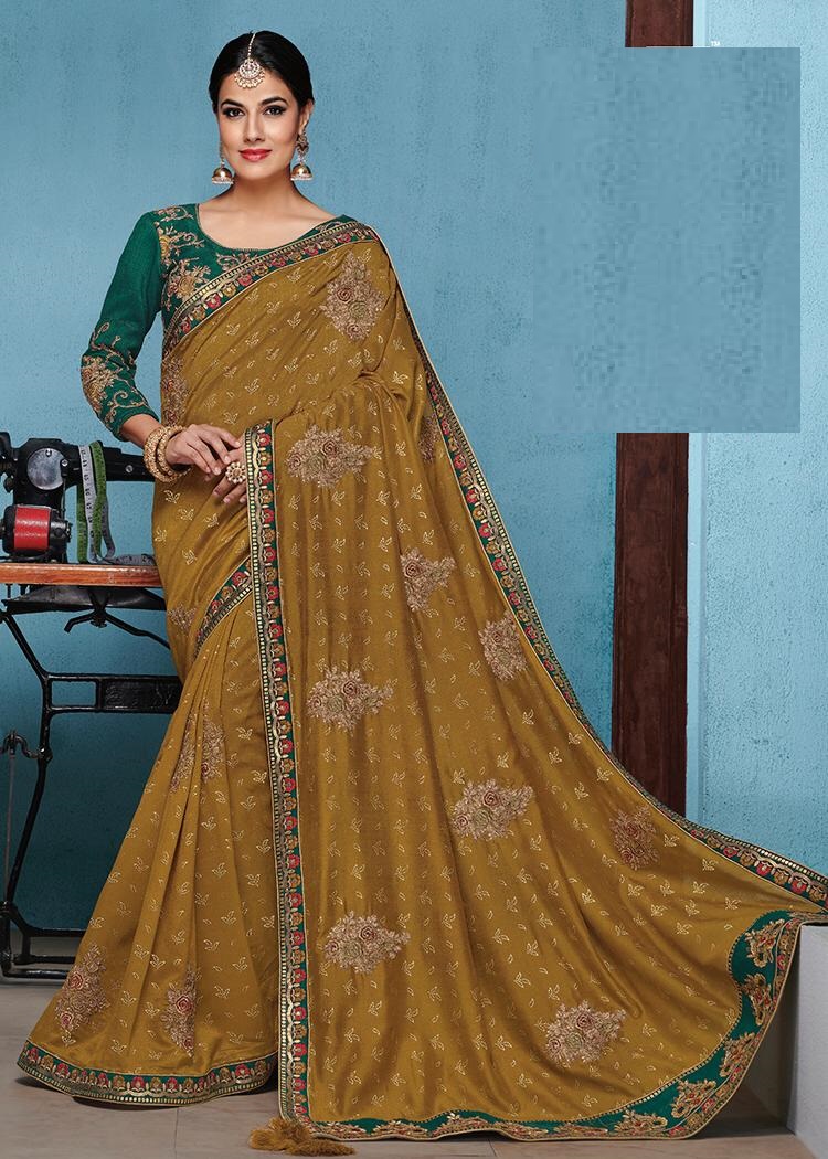 Buy Laxmipati White & Black Printed Brasso Fashion Saree - Sarees for Women  384956 | Myntra