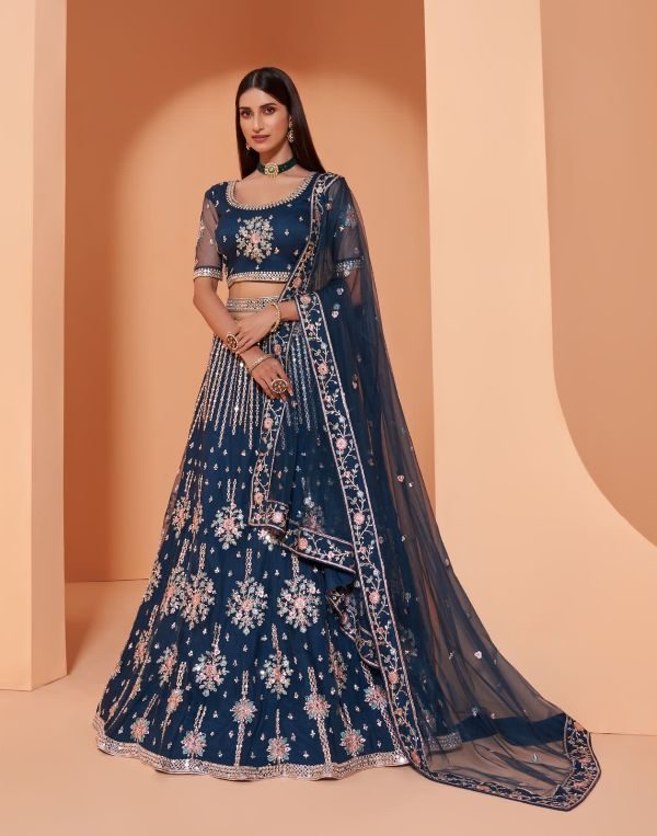 Breathtaking Heavy Lehengas We Spotted On Real Brides | WeddingBazaar