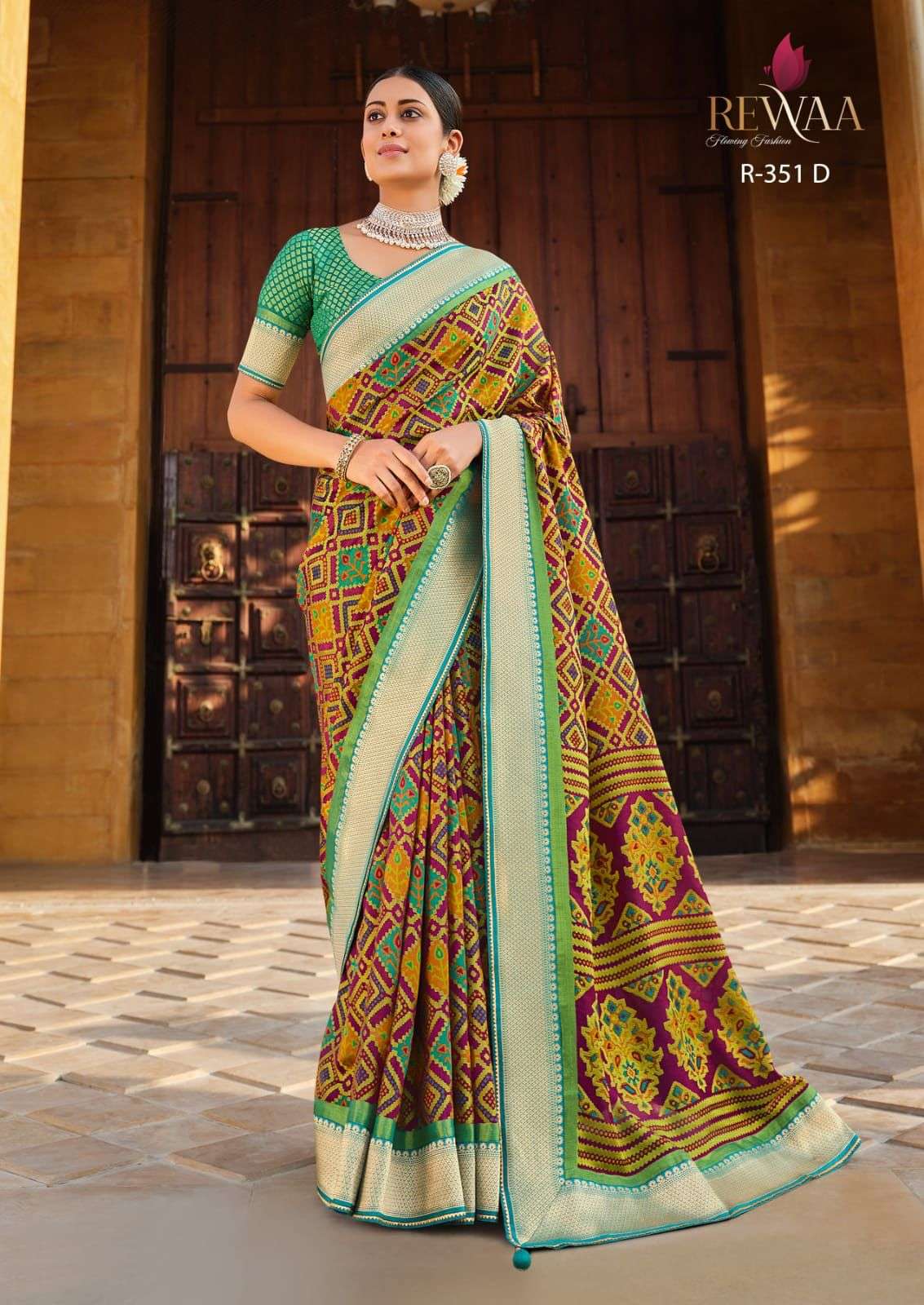 Buy Laxmipati Sarees Women's Brasso Rangtaari Printed Saree with Blouse  Piece (5532, Green) at Amazon.in