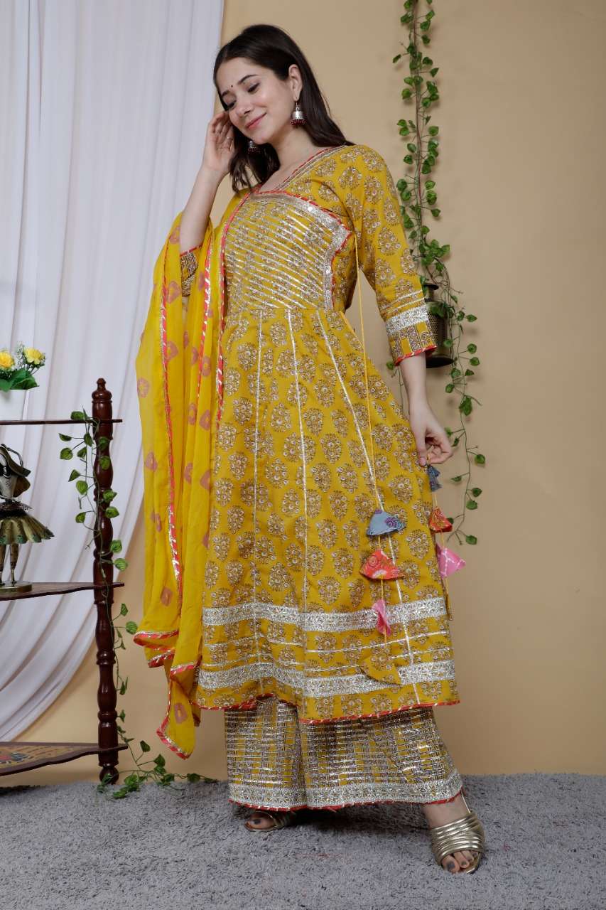 Anarkali suit outlet with plazzo