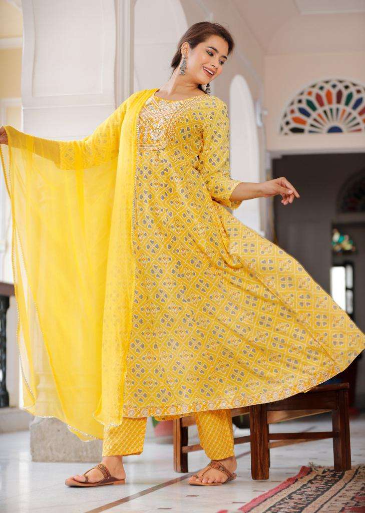 Best Trending And Stylish Kurtis Ideas For Diwali to Must Try This Festive  Season |10 types kurtis trends for diwali
