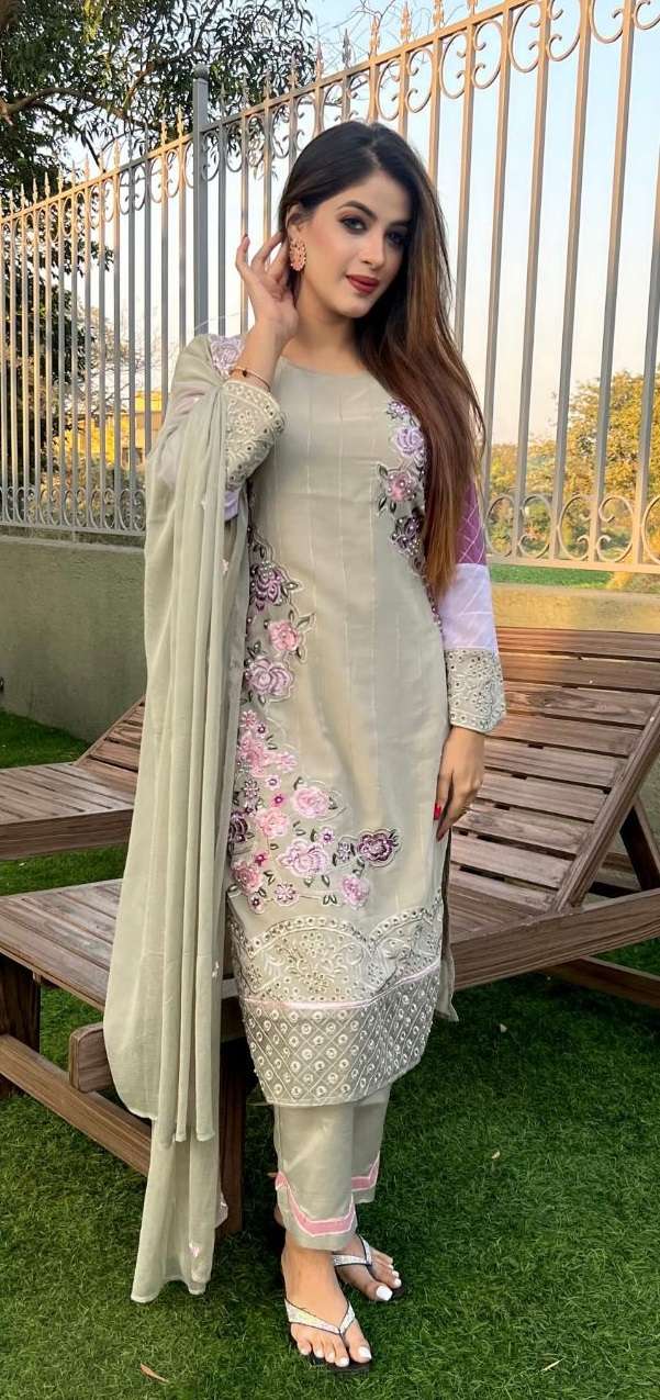 Pakistani Latest Designer Suits - SareesWala.com