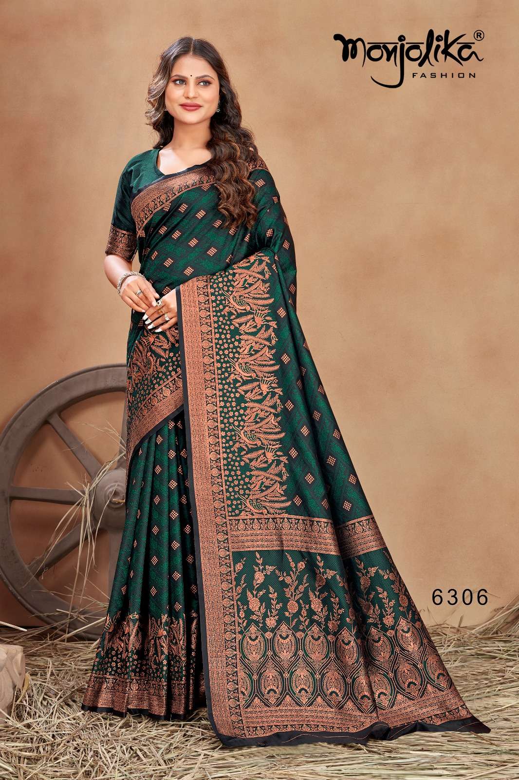 Buy Designer Banarasi Sarees Online in Varanasi | Shanti Banaras