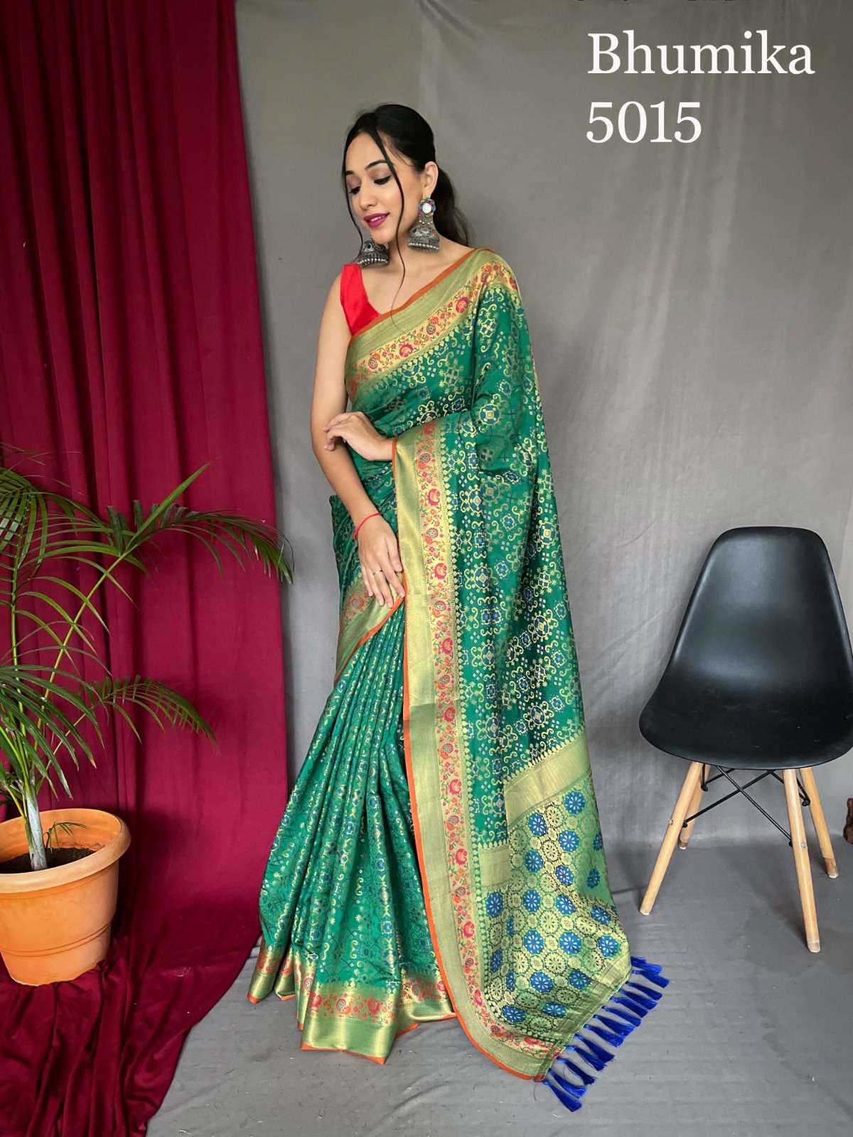 Shree Balaji Sarees - Wedding collection at Shree Balaji Sarees Aapki Apni  Dukaan 👇Click here to get more designs on your WHATSAPP 👇 👉  https://wa.me/message/GHAD2BFGZCDKC1 👈 👇 👇 Visit Showroom 👇 👇