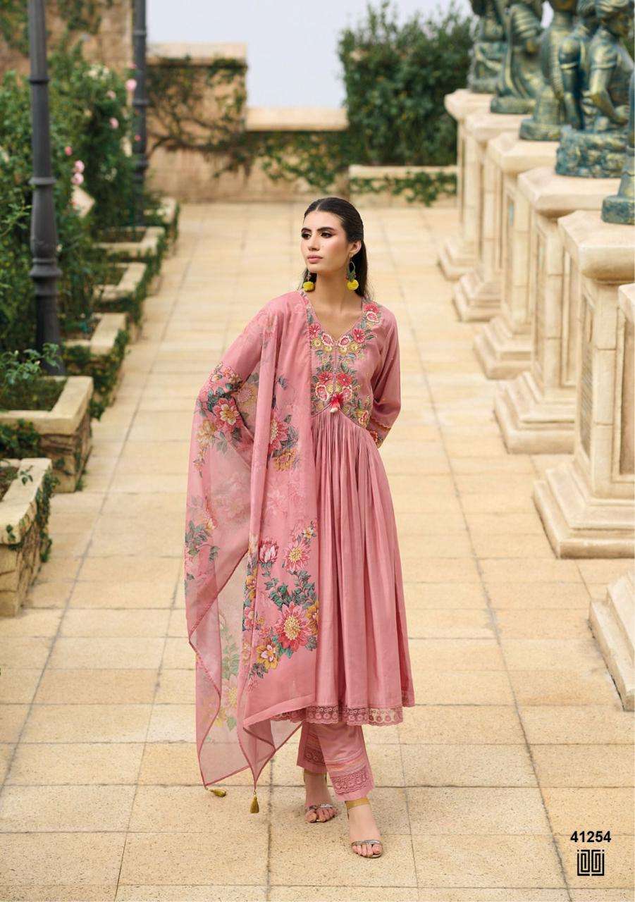 Embroidery Georgette New Designer Ladies Fancy Suit, Semi Stitched, 5 Color  at Rs 900 in Surat