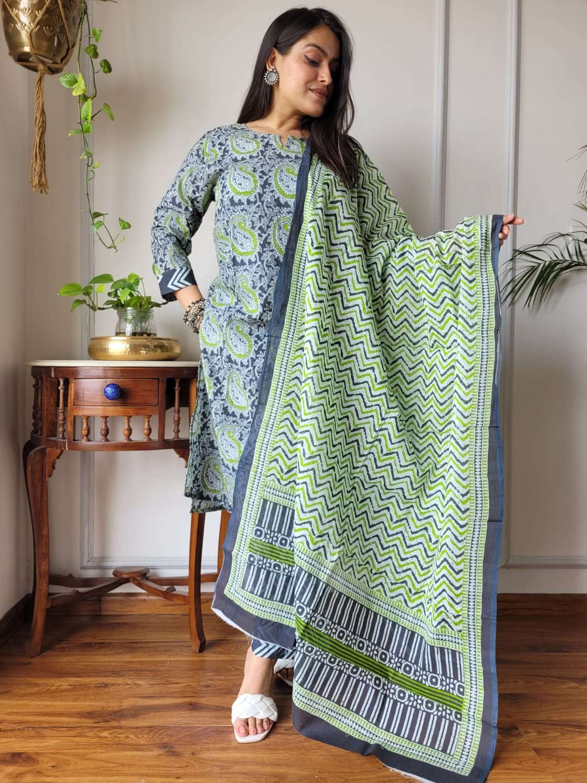 Shri Balaji Emporium 6732A Pure Cotton Hand Block Printed Suit